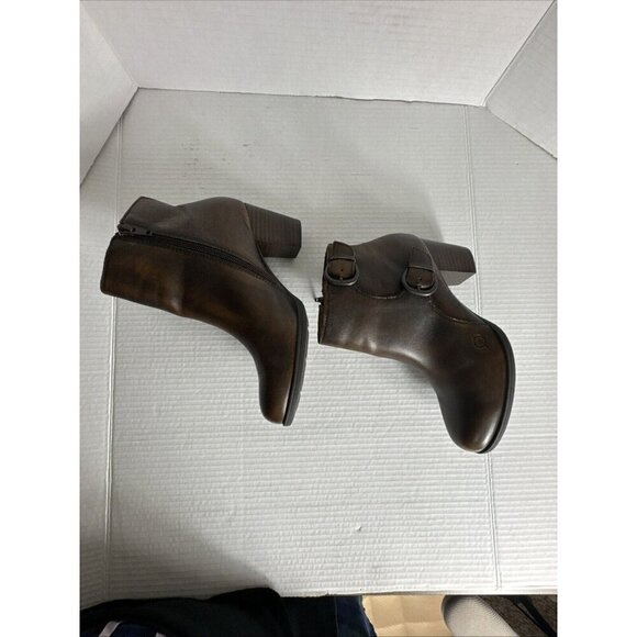 Born Women's 8M Leather Upper Bootie Brown Zip Buckle Detail 2.5" Heel - Picture 10 of 16